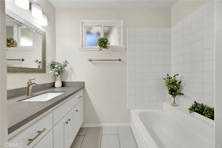 19116 Napa Street, Northridge, California 91324