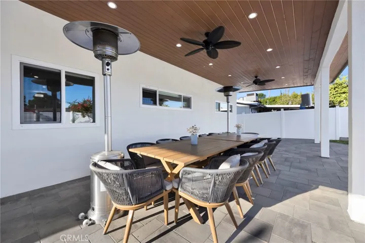 19116 Napa Street, Northridge, California 91324