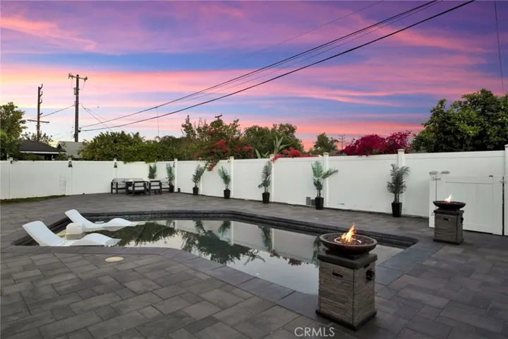 19116 Napa Street, Northridge, California 91324