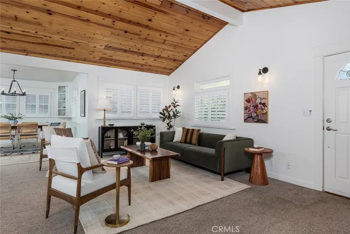 2832 Mayfield Ave., La Crescenta, California 91214