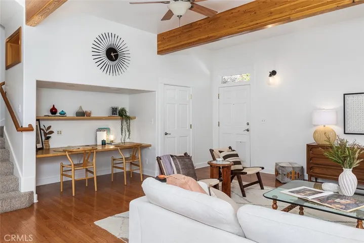 2832 Mayfield Ave., La Crescenta, California 91214