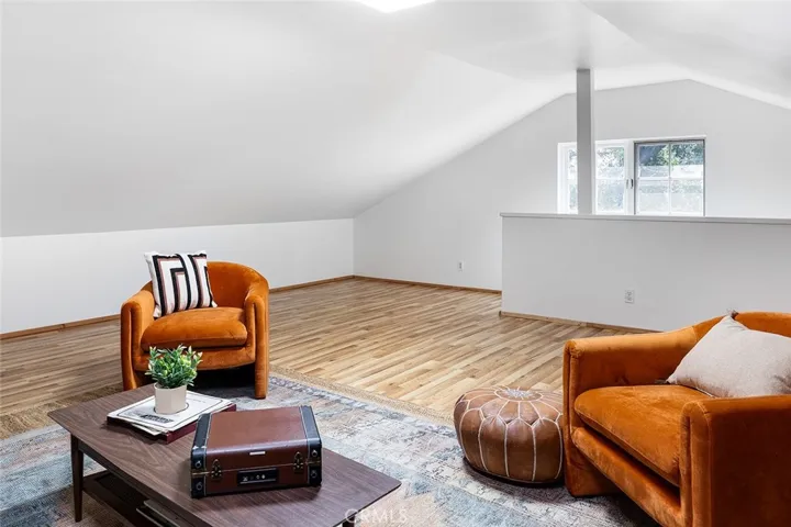 2832 Mayfield Ave., La Crescenta, California 91214