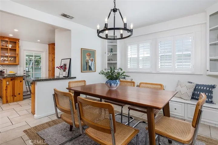 2832 Mayfield Ave., La Crescenta, California 91214