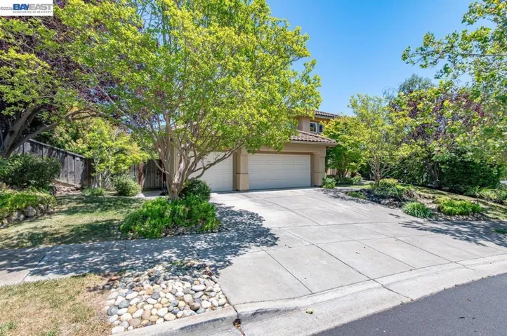 705 Newbury Street, Livermore, California 94551