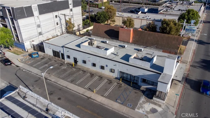 1327 N Main, Santa Ana, California 92701