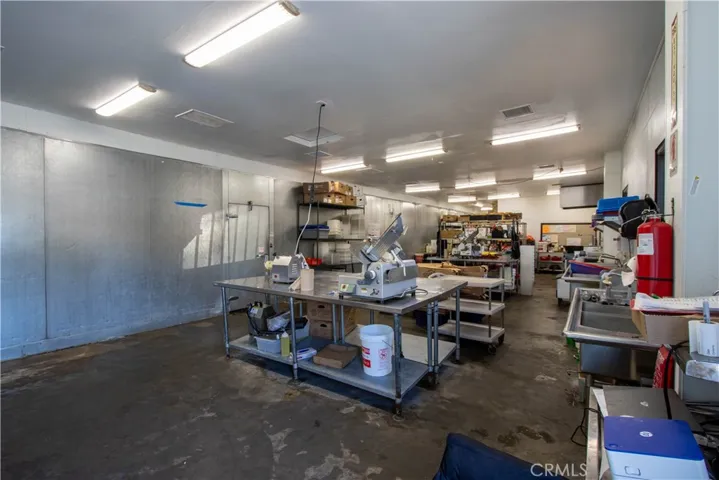 1327 N Main, Santa Ana, California 92701