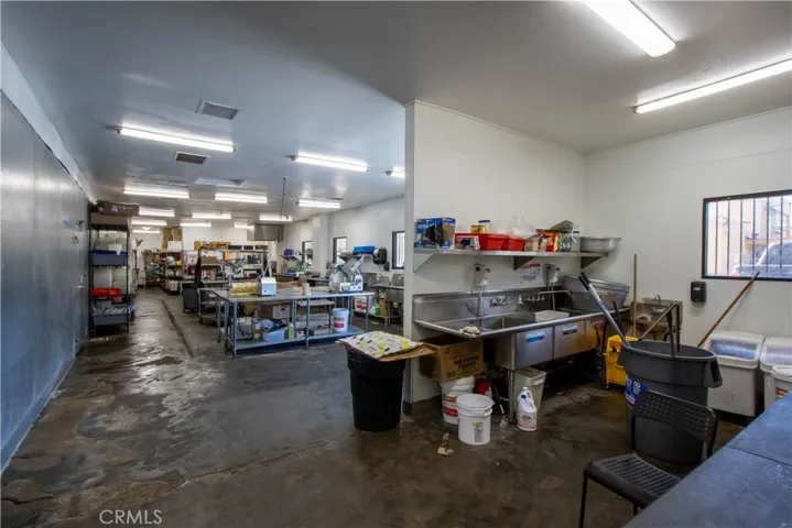 1327 N Main, Santa Ana, California 92701