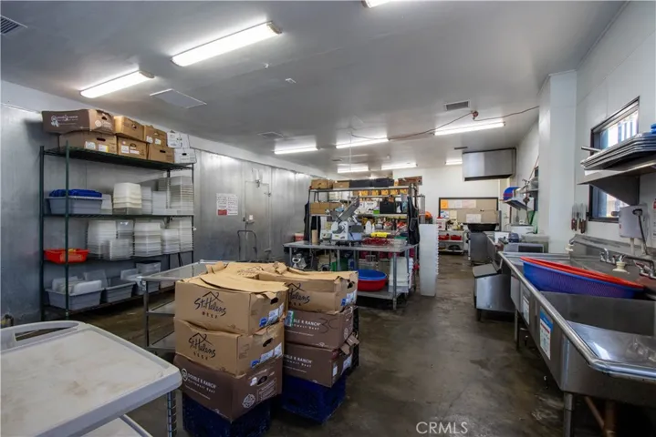 1327 N Main, Santa Ana, California 92701