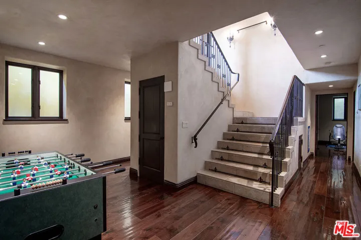 1221 Minorca Drive, Pacific Palisades, California 90272