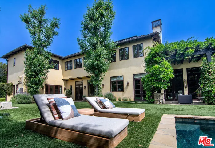 1221 Minorca Drive, Pacific Palisades, California 90272