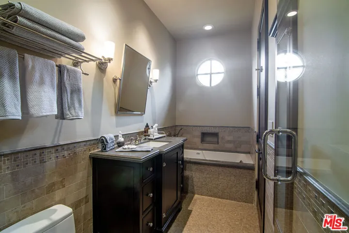 1221 Minorca Drive, Pacific Palisades, California 90272