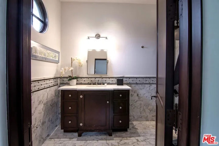 1221 Minorca Drive, Pacific Palisades, California 90272