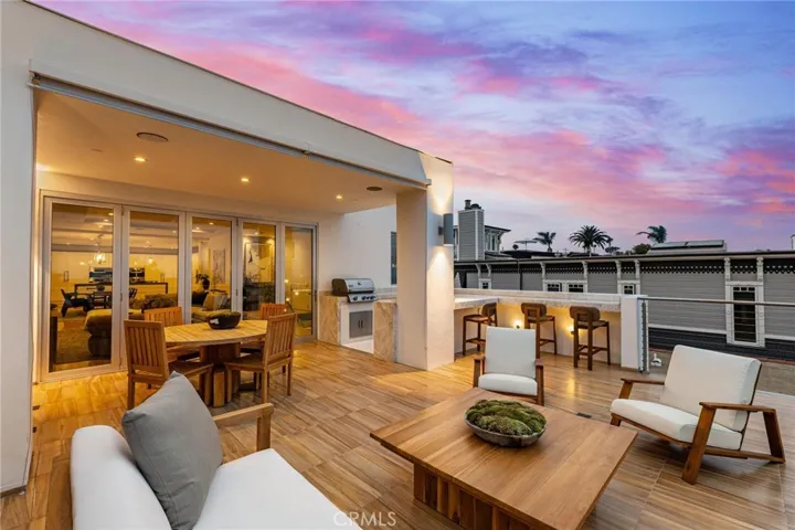 2434 Manhattan Avenue, Hermosa Beach, California 90254