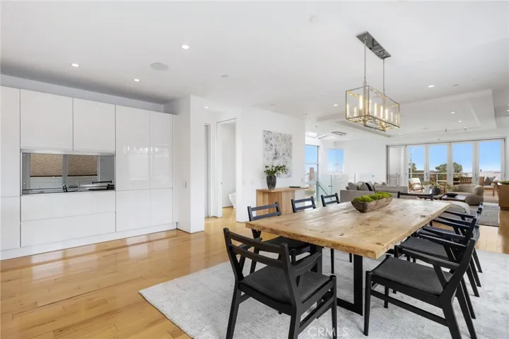 2434 Manhattan Avenue, Hermosa Beach, California 90254