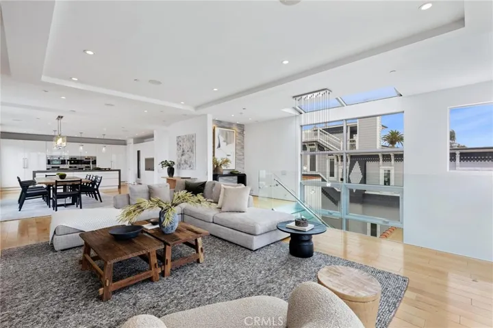 2434 Manhattan Avenue, Hermosa Beach, California 90254