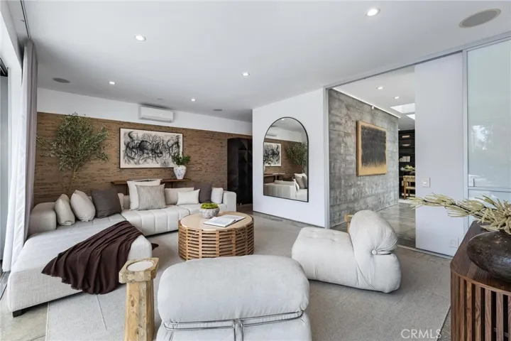 2434 Manhattan Avenue, Hermosa Beach, California 90254