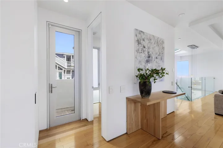 2434 Manhattan Avenue, Hermosa Beach, California 90254