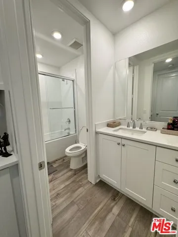 26976 Prospector Road 203, Valencia, California 91381