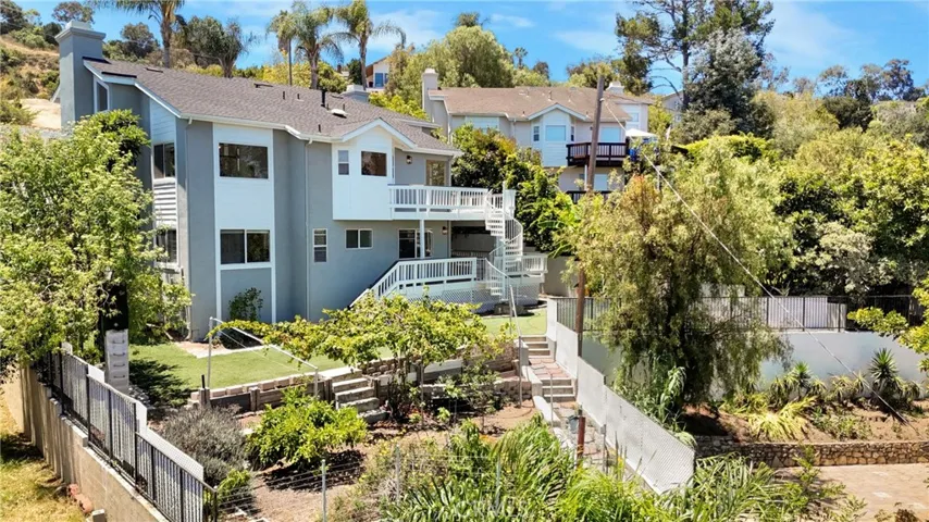 24643 Via Valmonte, Torrance, California 90505