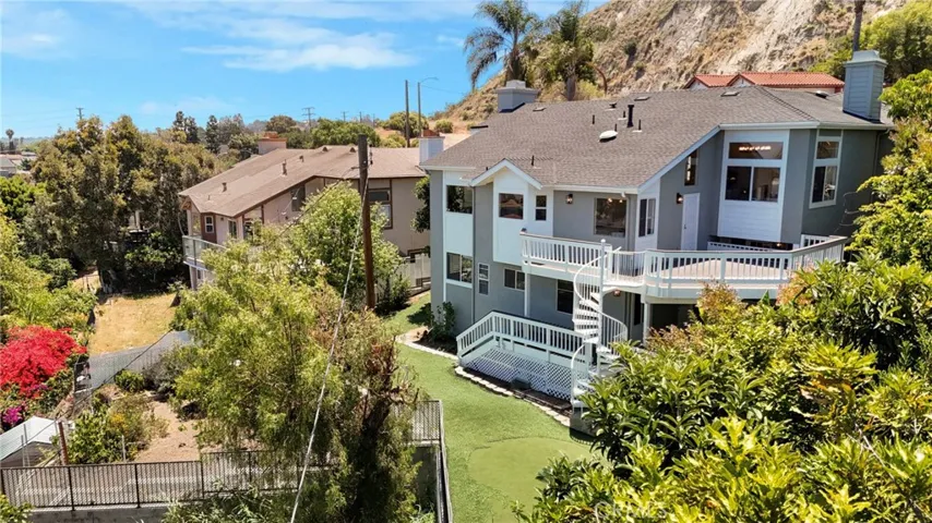 24643 Via Valmonte, Torrance, California 90505