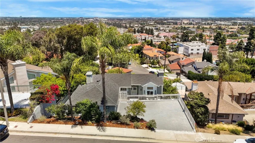 24643 Via Valmonte, Torrance, California 90505