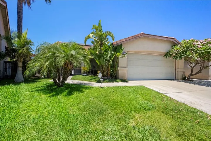 11928 Caballero, Fontana, California 92337