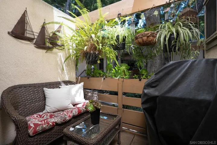 4062 Valeta 334, San Diego, California 92110