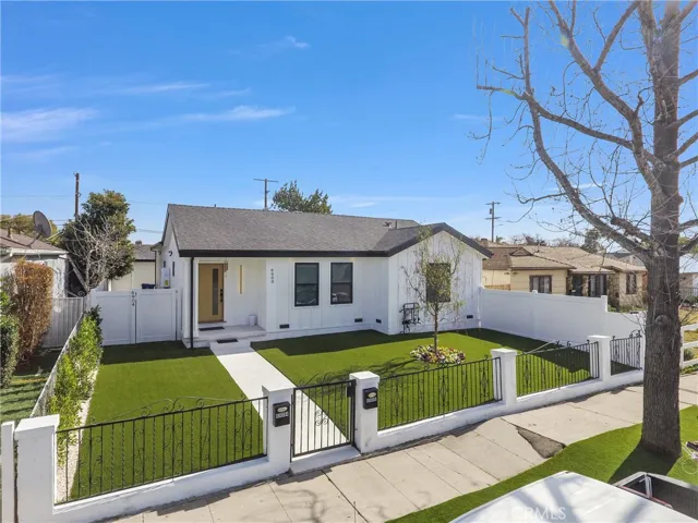 6900 Corbin Avenue, Reseda, California 91335