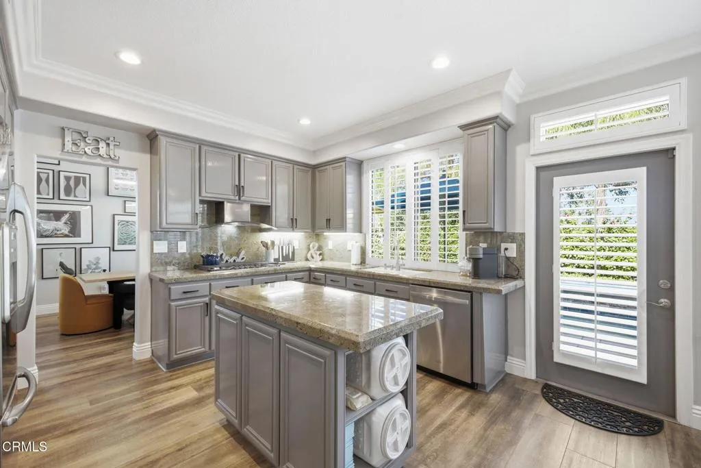 30-web-or-mls-27407-whitefield-pl
