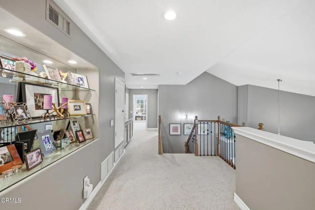 51-web-or-mls-27407-whitefield-pl