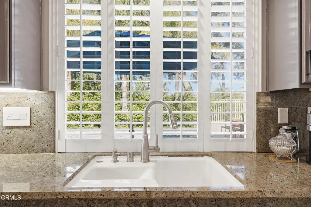 35-web-or-mls-27407-whitefield-pl