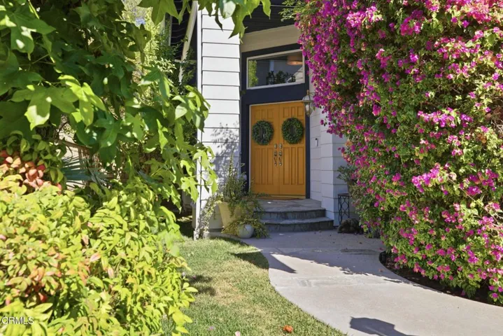 9-web-or-mls-27407-whitefield-pl