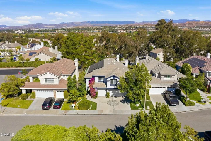 70-web-or-mls-27407-whitefield-pl