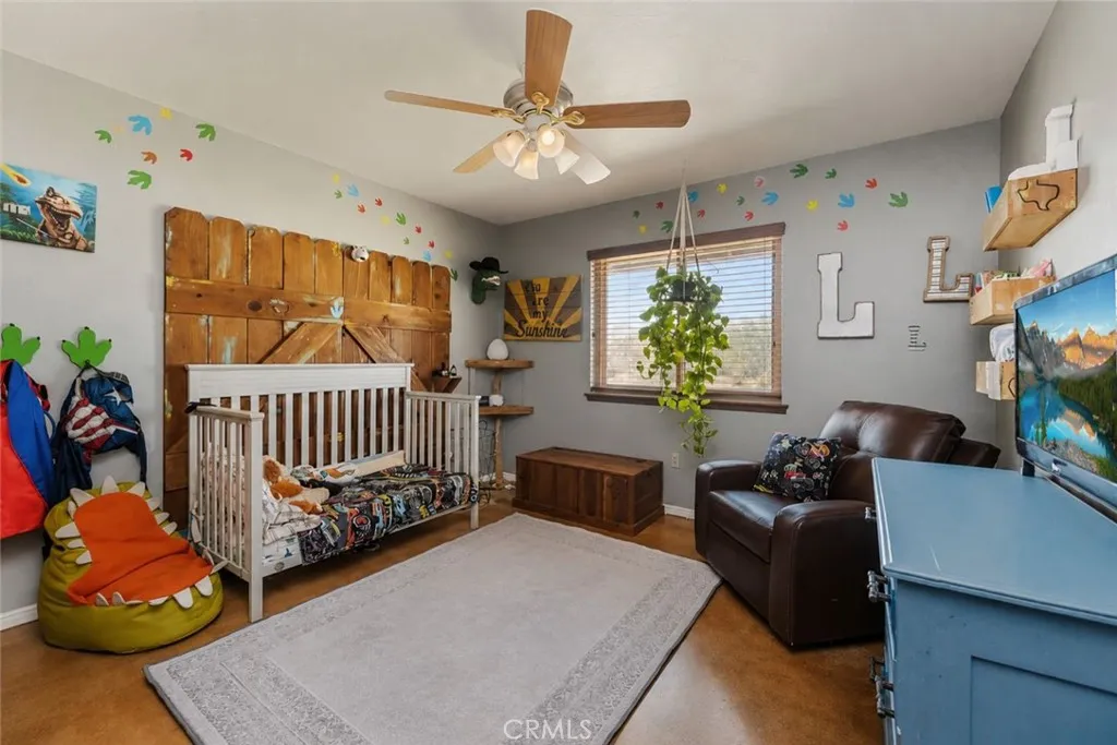 Main House: Bedroom 1