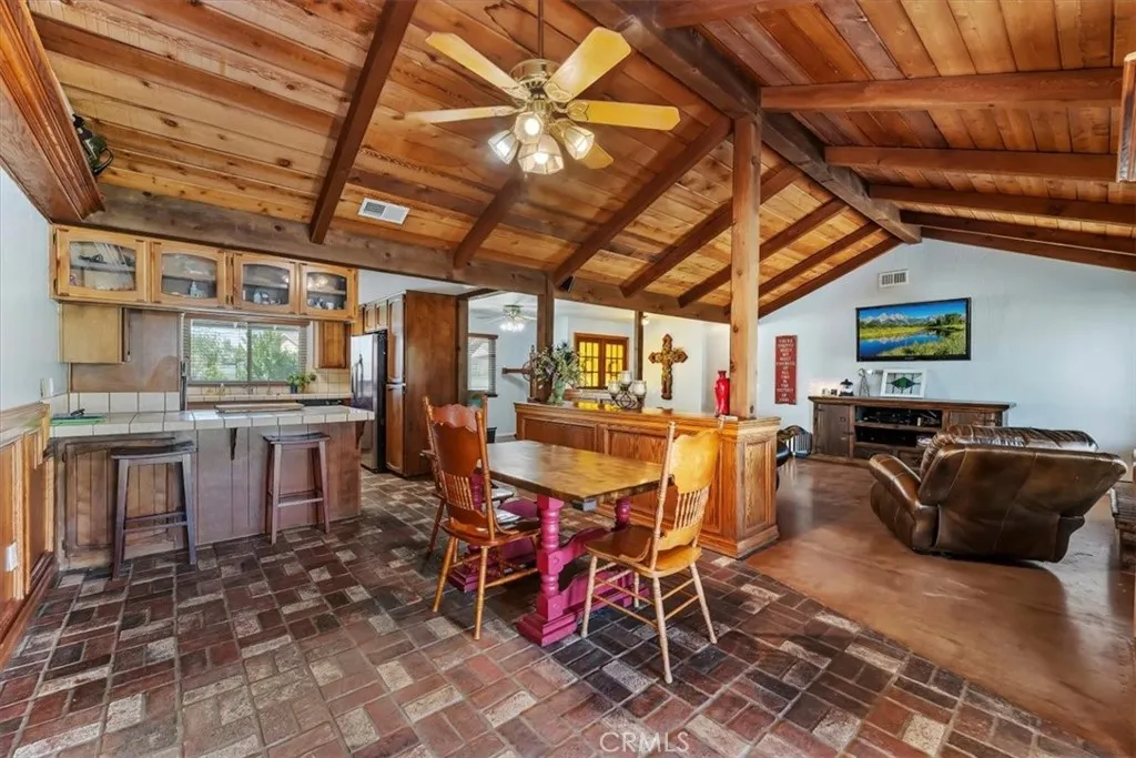 Main House: Dining Area