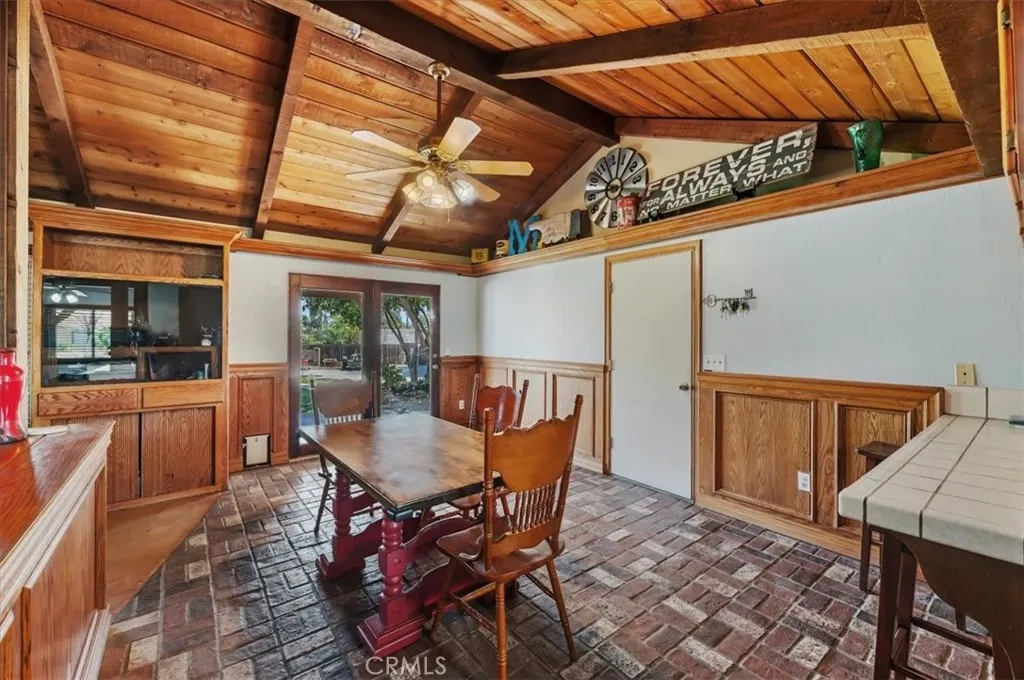 Main House: Dining Area