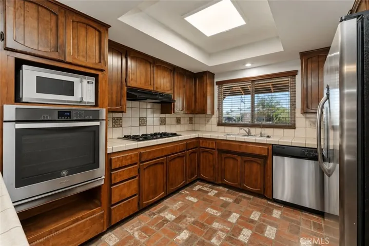 Main House: Kitchen