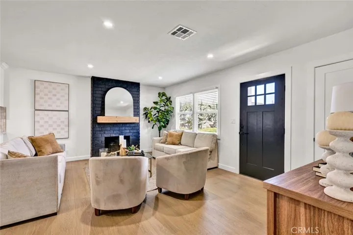1800 E Mayfair, Orange, California 92867