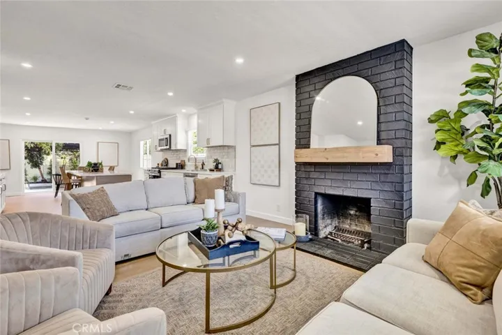 1800 E Mayfair, Orange, California 92867