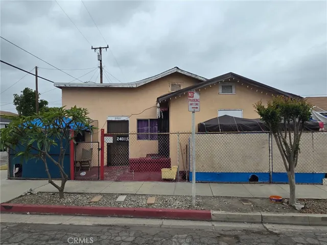 2401 E Hatchway Street, Compton, California 90222
