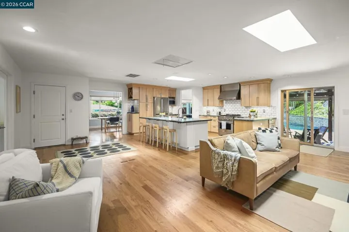 56 Baja Loma Ct, Danville, California 94526-1933