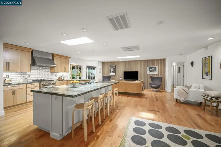 56 Baja Loma Ct, Danville, California 94526-1933