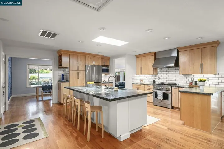 56 Baja Loma Ct, Danville, California 94526-1933