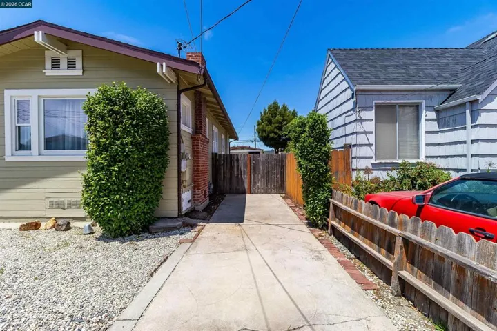 439 44th St, Richmond, California 94805
