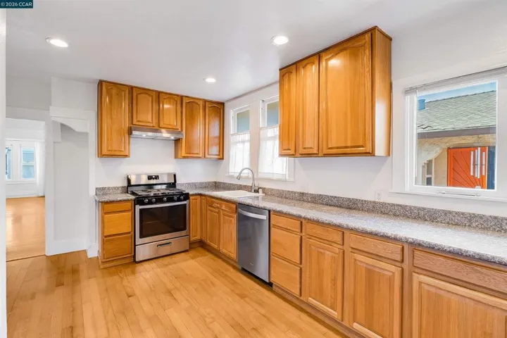 439 44th St, Richmond, California 94805