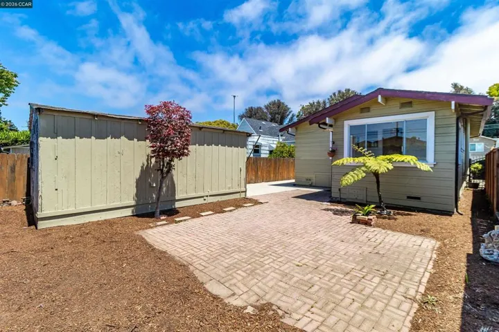 439 44th St, Richmond, California 94805