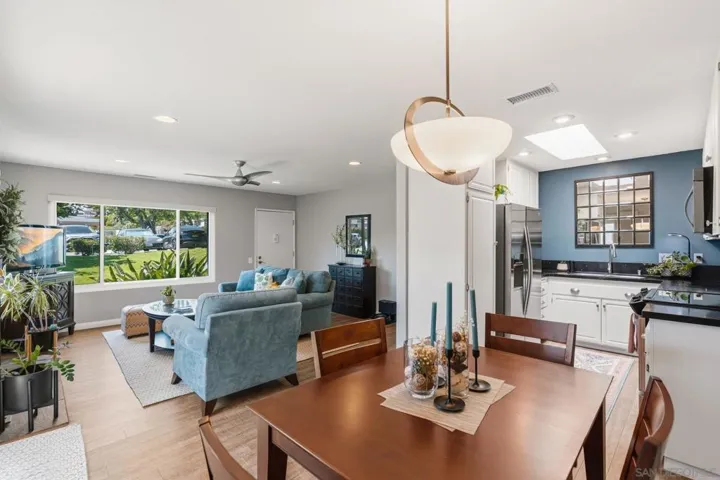 7747 Camino Noguera, San Diego, California 92122