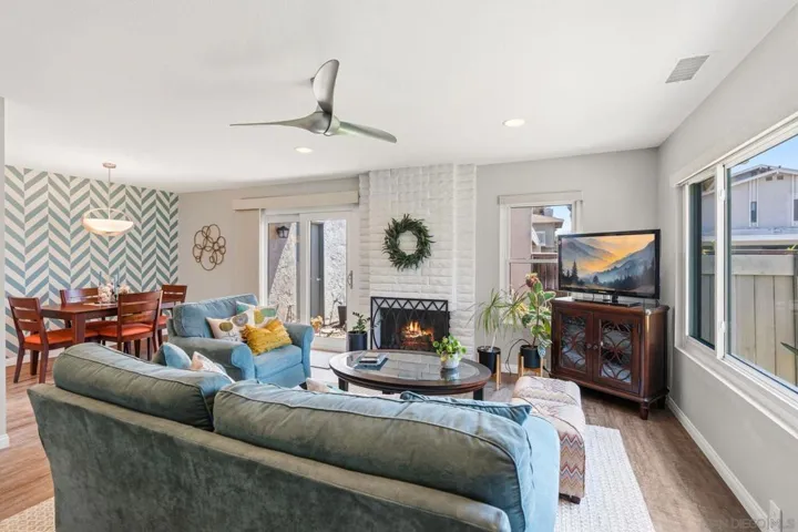 7747 Camino Noguera, San Diego, California 92122