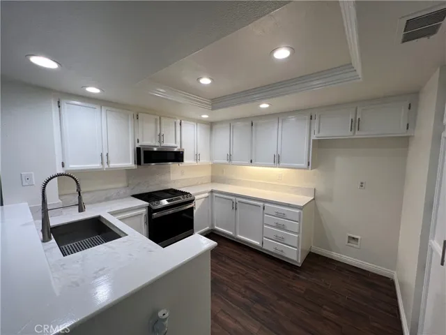 26467 Portola, Mission Viejo, California 92692