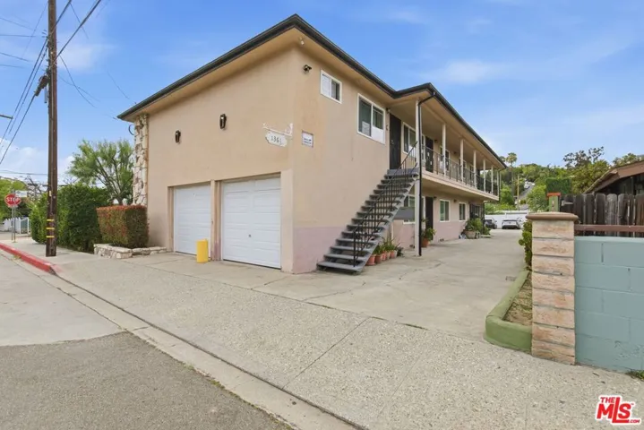 1361 Yosemite Drive 3, Los Angeles, California 90041